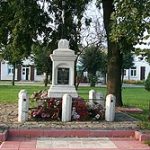 Zabytki Frampola - pomnik Poległych z 1918r
